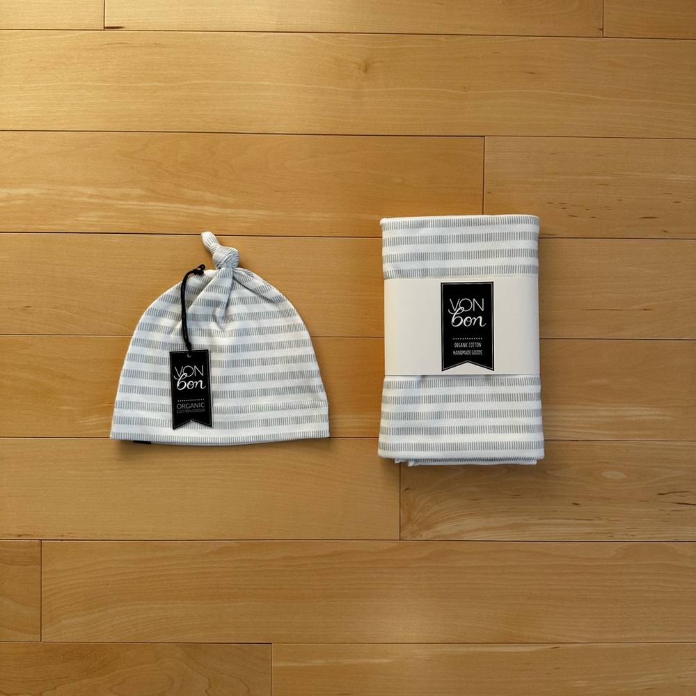VONBON Shale (grey) & White Striped Baby Hat & Blanket Set